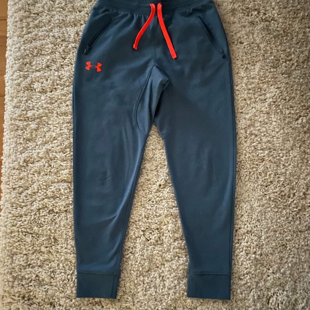 3- pairs Boys Under Armour size small pennant pants - Picture 3 of 4